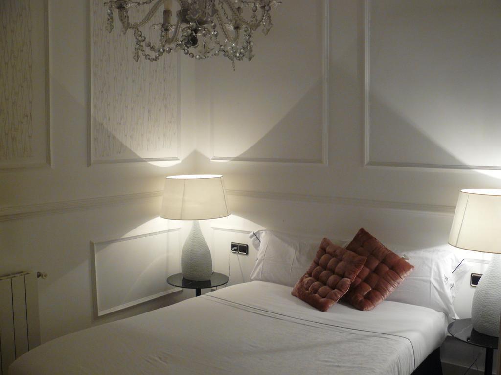 Apartamentos Manzana Мадрид Номер фото